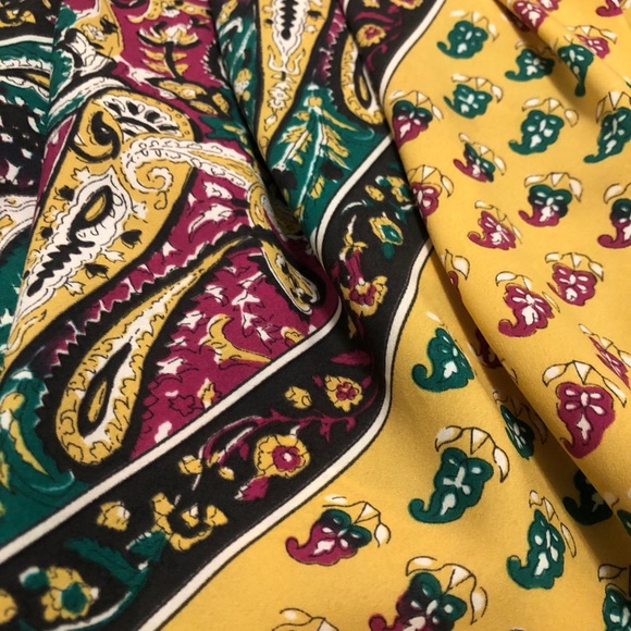 BCBG MaxAzria Pleated Skirt - Size S - Pockets! - Picture 4 of 4